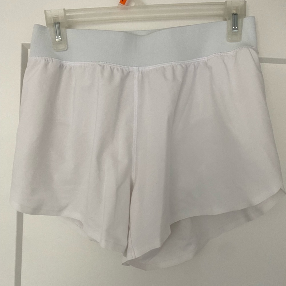 CRZ YOGA Women's Athletic Shorts - White